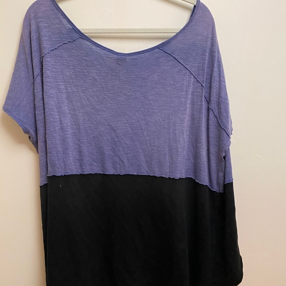 Free people loose fitting top - Picture 3 of 3